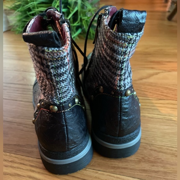 L’Artiste Rehja Leather & Plaid Boots - Picture 5 of 8